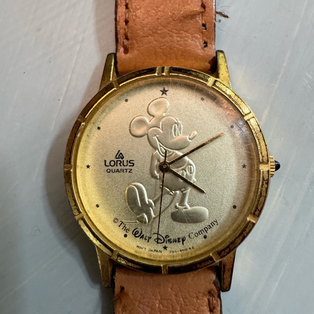Vintage Lorus Disney Mickey Mouse Gold Tone Watch